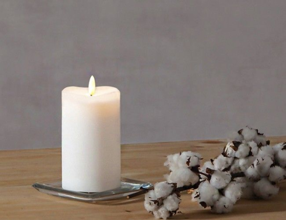 Электрическая восковая свеча FLAMME белая, тёплый белый мерцающий LED-огонь, колышущийся язычок, таймер, 7.5х14 см, Star Trading