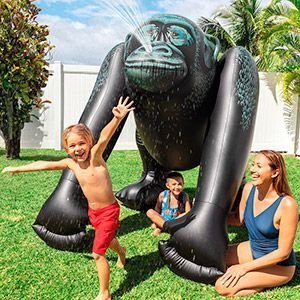 Надувной игровой центр-разбрызгиватель INTEX Гигантская горилла, 170х170х185 см, от 3 лет