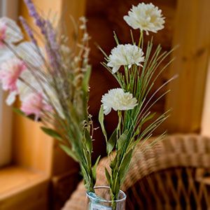 Искусственные цветы ПОЛЕВЫЕ ГЕОРГИНЫ, декоративная ветка, полиэстер, белые, 60 см