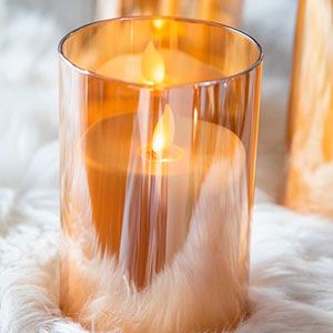 Восковая светодиодная свеча в стакане ТАНЦУЮЩЕЕ ПЛАМЯ, тёплый белый LED-огонь, золотая, батарейки, 7.5х10 см