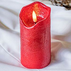 Светодиодная восковая свеча ЖИВАЯ ДУША, красная, тёплый белый LED-огонь, "натуральный фитилёк" 3D, 7х13 см, таймер, батарейки