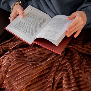 Плед БАРХАТНЫЙ УЮТ, коричневый, 150х130 см