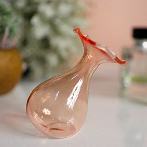 Маленькая стеклянная ваза ТРАСПАРЕНТЕ, розовая, 9 см
