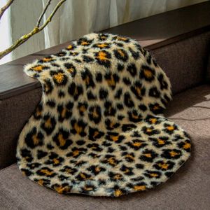 Декоративный коврик САВАННА - ЛЕОПАРД (мелкие пятна), искусственный мех, 55х38 см, Купман Интернешнл (Koopman International)