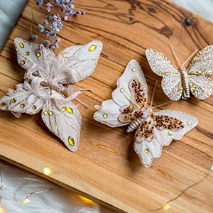 Декоративные бабочки ЗОЛОТИСТЫЕ МОТЫЛЬКИ, перо, слоновая кость, 3 шт.