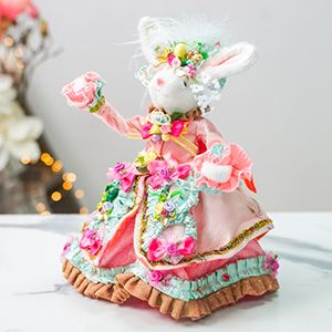 Коллекционная кукла ЗАЙКА МАДАМ ПОЛИНА, 33 см
