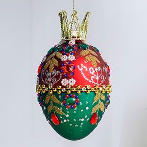 Коллекционное подвесное украшение-яйцо РОЯЛ КРАУН: ЦВЕТНОЙ ДУЭТ, стекло, бусы, стразы, блёстки, 13 см