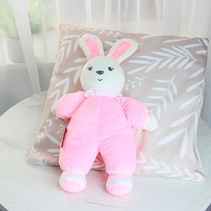 Зайчик-погремушка Малыш розовый