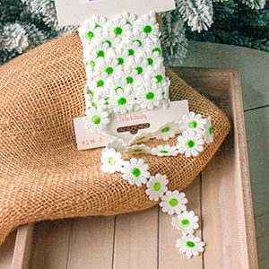 Декоративная лента СОЛНЕЧНЫЕ МАРГАРИТКИ, текстиль, зелёная, 200х5 см