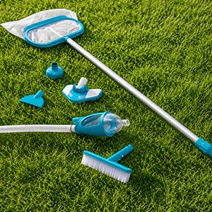 Комплект для чистки бассейнов Делюкс (Deluxe Pool Maintenance Kit) (сачок, щетка-вакуумный пылесос, фильтрующая колба), уцененный, Интекс (Intex)