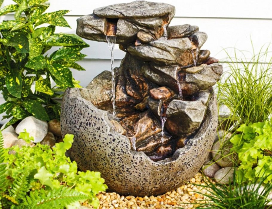 Декоративный садовый фонтан-каскад DRAGON'S EGG, искусственный камень, тёплая белая LED-подсветка, 61 см
