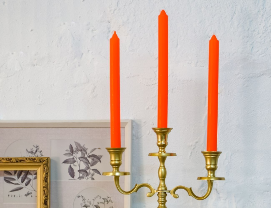 Свечи классические, оранжевые, 2х25 см (4 шт.)