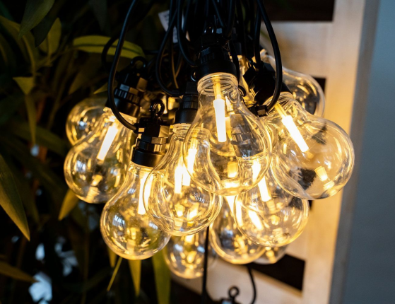 Электрогирлянда УЮТНЫЕ ЛАМПОЧКИ, 20 тёплых белых LED-ламп, 9.5+5 м, коннектор, черный провод, уличная