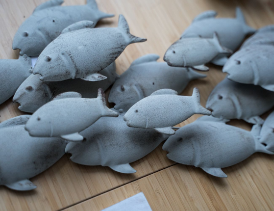 Декоративное настенное панно FISH FLIGHT, металл, 62х28 см