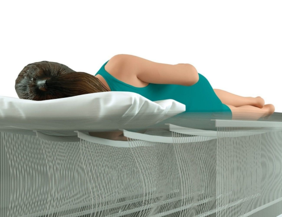 Надувной матрас INTEX Pillow Rest Classic Airbed (Full), 137х191x25 см с подголовником и встроенным насосом 220V