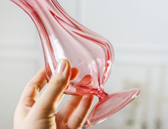 Декоративная ваза ЭВАРИСТ, стекло, розовая, 19 см