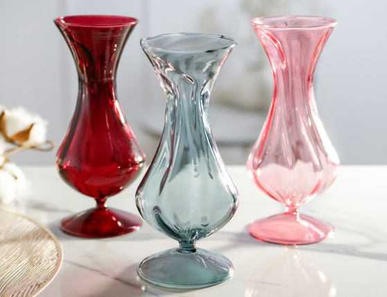 Декоративная ваза ЭВАРИСТ, стекло, розовая, 19 см