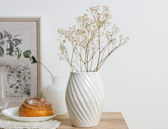 Декоративная ваза ЭЙМЕРИ, керамика, белая, 16 см