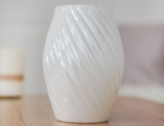 Декоративная ваза ЭЙМЕРИ, керамика, белая, 16 см