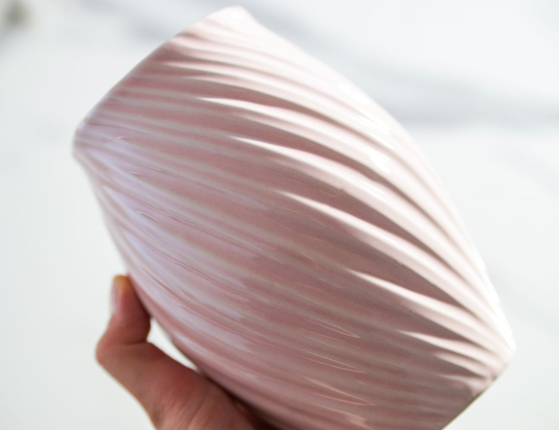 Декоративная ваза ЭЙМЕРИ, керамика, жемчужная, 16 см