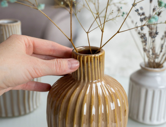 Декоративная ваза СИСАР, фарфор, кремовая, 15 см