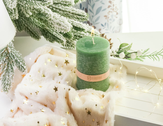 Декоративная свеча ЭССЕНШИАЛ ГРИН, 10х7 см