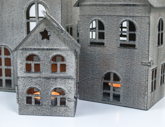 Набор новогодних подсвечников-домиков В ГОСТЯХ У СКАЗКИ, металл, 12-34 см, 3 шт.