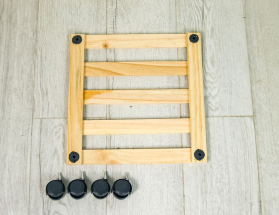 Подставка для цветов ПИНО КВАДРО, на колёсиках, дерево, 35 см