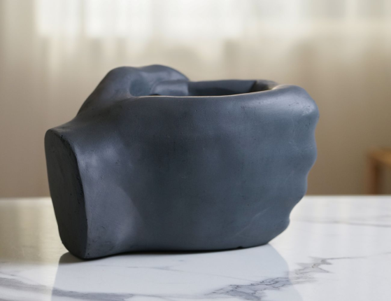 Декоративное кашпо НАДЁЖНАЯ РУКА, керамика, серое, 32 см