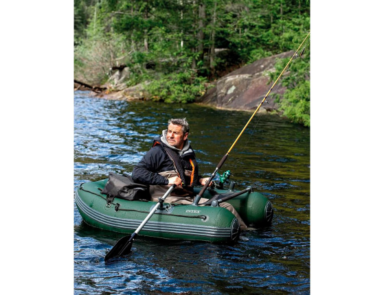 Надувная лодка для рыбалки Intex одноместная Big Catch Pro с веслами и насосом, 165х119х38 см