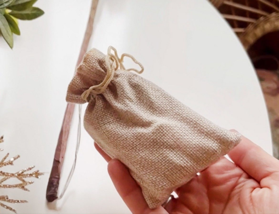 Светящаяся декоративная ветка КОРТАДЕРИЯ, светло-коричневая, 12 тёплых белых микро LED-огней, 70 см, таймер, батарейки