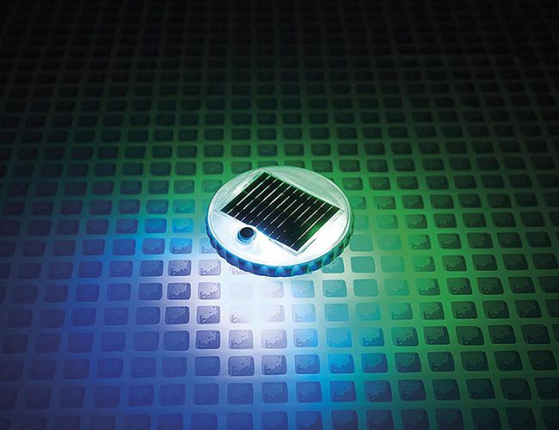 Плавающая светодиодная подсветка INTEX для бассейнов на солнечной батарее