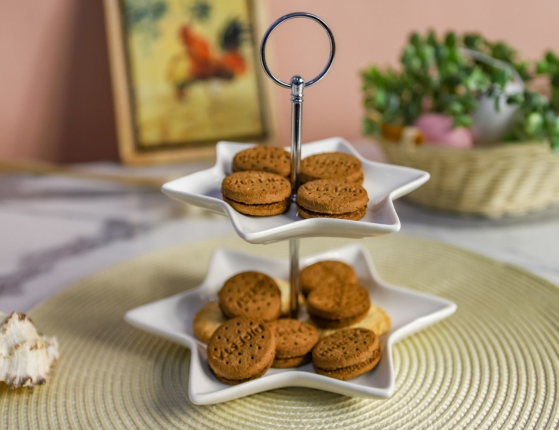 Подставка для пирожных и закусок ЗВЁЗДЫ двухъярусная, фарфор, белая, 21х22 см
