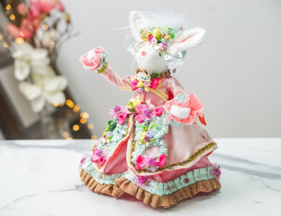 Коллекционная кукла ЗАЙКА МАДАМ ПОЛИНА, 33 см
