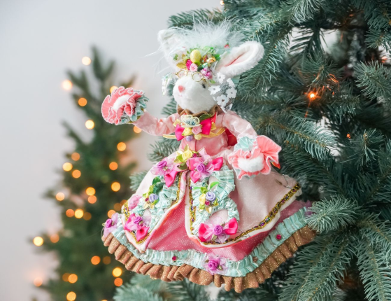 Коллекционная кукла ЗАЙКА МАДАМ ПОЛИНА, 33 см