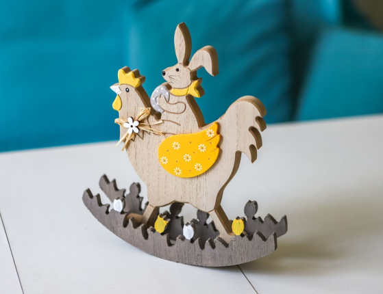 Декоративная фигура ВЕРХОМ НА КУРОЧКЕ, дерево, жёлтая, 23 см