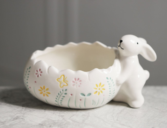 Конфетница ЗАЙЧИК УГОЩАЕТ, керамика, 17х9 см