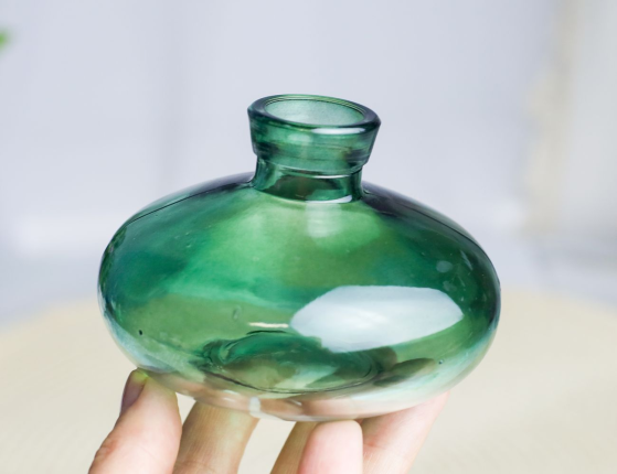 Декоративная ваза-бутыль БОТЕЙЯ, зелёная, 7 см