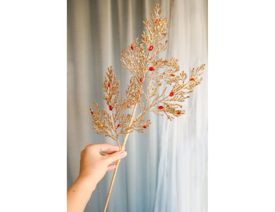 Декоративная ветка ФЕРНО, пластик, золотая, 63 см