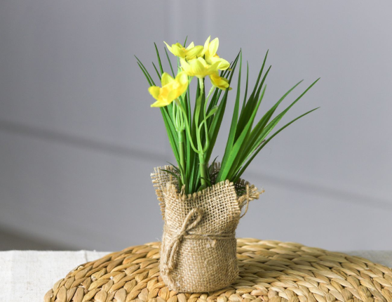 Искусственный цветок в горшке ЖЁЛТЫЙ НАРЦИСС, пластик, пенополистирол, метал, джут, 19 см