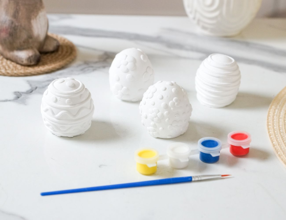 Пасхальный набор для творчества КРАШЕНКИ-РАСКРАСКИ, пластик, 4 шт., 4 краски, кисточка