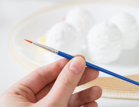 Пасхальный набор для творчества КРАШЕНКИ-РАСКРАСКИ, пластик, 4 шт., 4 краски, кисточка