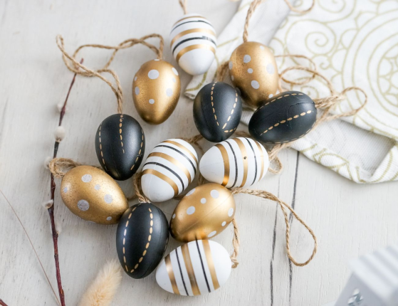 Набор декоративных яиц ПАСХАЛЬНЫЕ МОТИВЫ, пластик, 4 см, 12 шт.