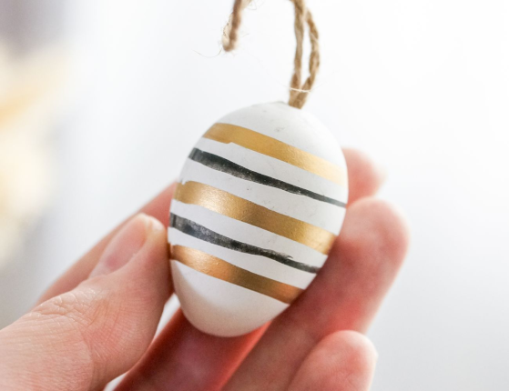 Набор декоративных яиц ПАСХАЛЬНЫЕ МОТИВЫ, пластик, 4 см, 12 шт.