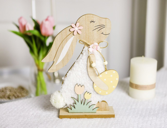 Декоративная фигура ЗАЙКА АББИ С ПАСХАЛЬНЫМ ЯЙЦОМ, дерево, 25х19 см