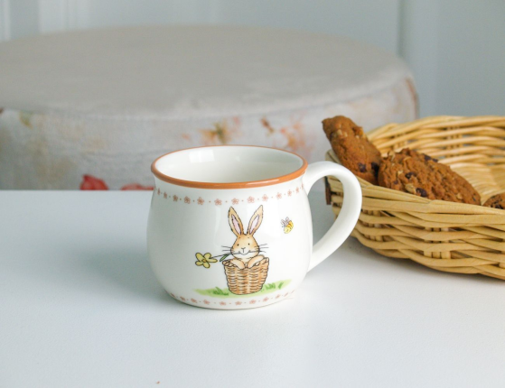 Кружка ЗАЙКА В КОРЗИНКЕ, фарфор, 180 мл