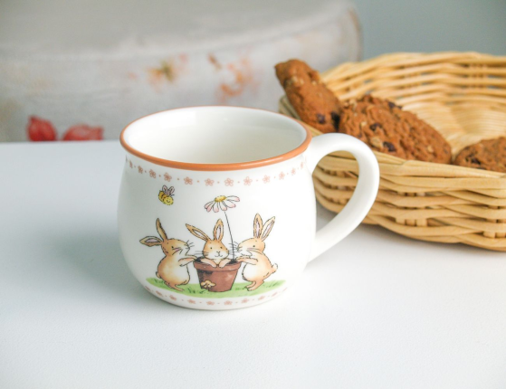 Кружка ЗАЙКИ С РОМАШКОЙ, фарфор, 180 мл
