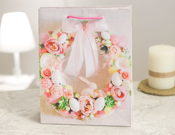 Подарочный пакет ПАСХАЛЬНЫЙ ВЕНОК - ВОЗДУШНЫЙ РОЗОВЫЙ, бумага, 25х20 см