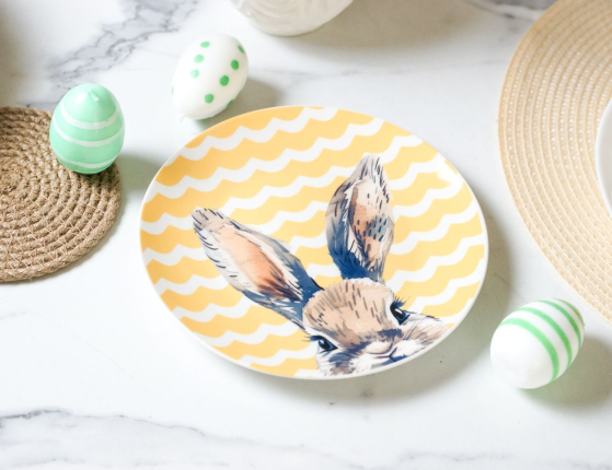 Декоративная тарелка ЛЮБОПЫТНЫЙ КРОЛИК, полипропилен, жёлтая, 19 см