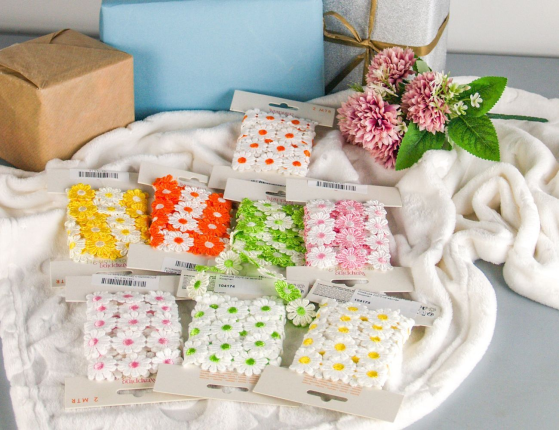 Декоративная лента ВЕСЁЛЫЕ МАРГАРИТКИ, текстиль, зелёная, 200х5 см